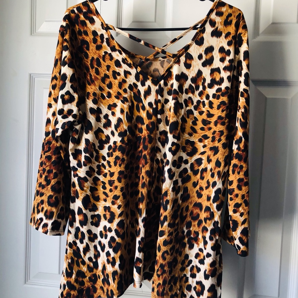 New, It’s Fashion Plus Sportswear Vamp Leopard  Print Too.  Size 2X.